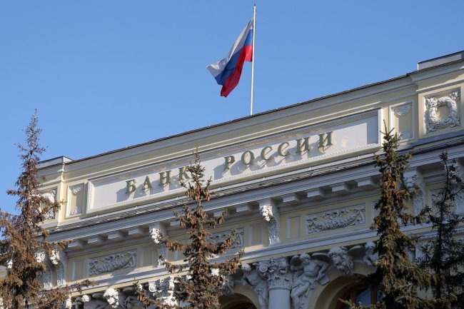  Russia's Central Bank Warns Western Banks Against Discriminating Against Russian Clients