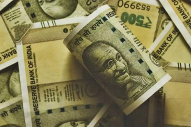  Rupee Strengthens to 83.84 Against US Dollar in Early Trading
