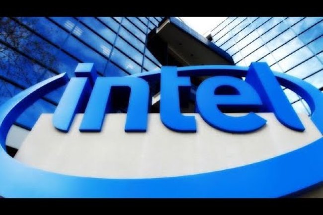 Intel Shares Surge Nearly 8?ter Securing Multibillion-Dollar Chip Deal with Amazon