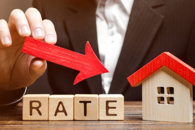 Home Loan Customers May Need to Wait Until December for Potential Interest Rate Cuts