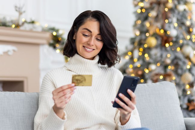 Credit Card Spending Sees 25 Percent Yearly Surge in September Driven by Festival Demand